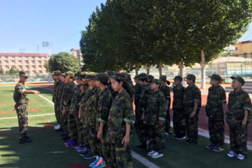 青春需要经历一次磨砺：北京中加学校2019级新生军训闭营圆满结束