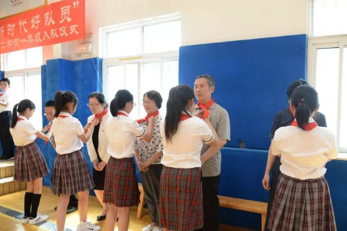 “中国梦，做时代追梦少年”北京中加学校一年级入队仪式