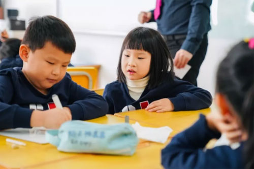 北京君诚这所国际学校开创了小学中文分级阅读的先河，你想来上吗？