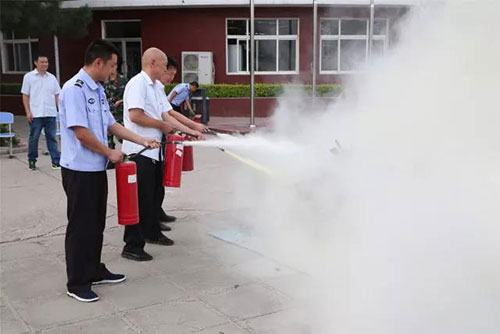 北大附属实验学校开展“生命至上 安全发展”消防教育实践活动